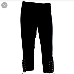 NWOT Strut-this black Crop leggings one size